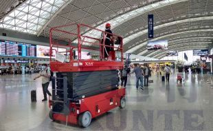 移動式高空作業升降平臺怎么選？-咨詢專業生產廠家迅特