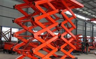 小型升降平臺在汽車維修保養行業中的應用介紹